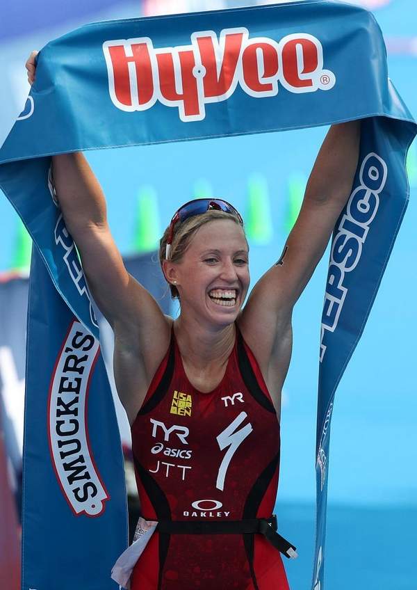 lisa norden winning hy vee triathlon 2012 jtt
